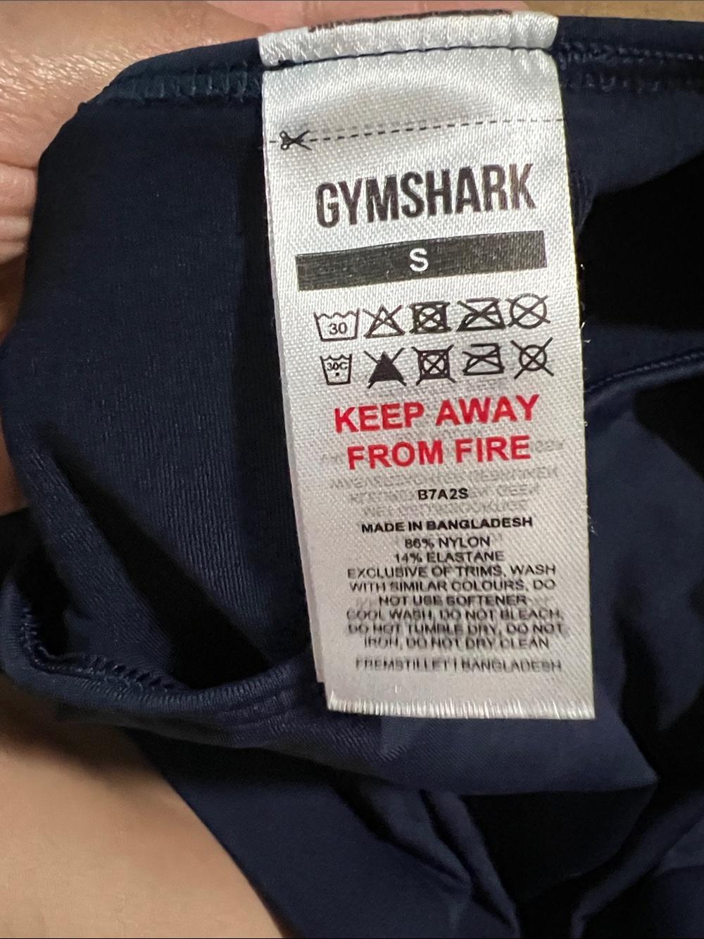 Gymshark Navy Long-Sleeve Cropped Performance Top - Picture 2 of 2